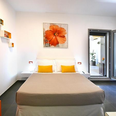 Elis B&B วิลลัสซีมีอุส ภายนอก รูปภาพ